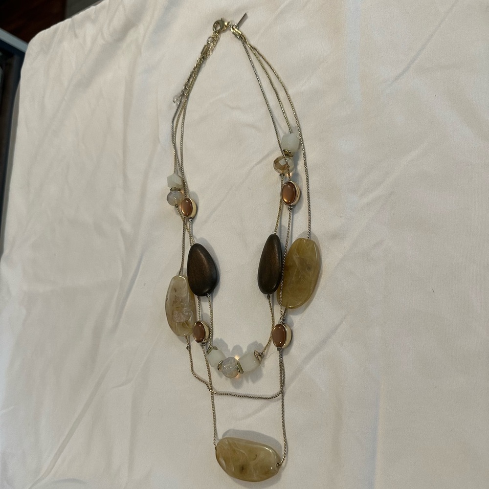 Gorgeous earthtone layer necklace